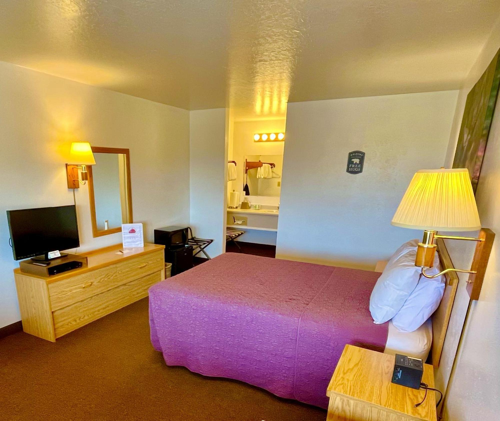 Red Bear Inn Ennis Kültér fotó